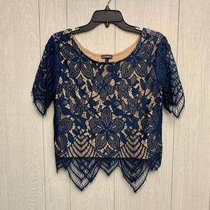 Express Blue Tan Beige Lace Short Sleeve Top Size Medium